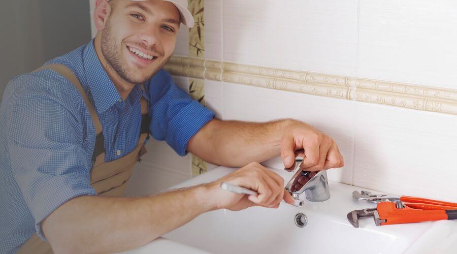 Local expert plumbing services in Ridge Farm, IL